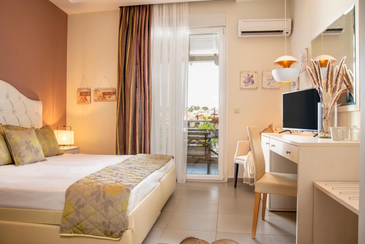 Aqua Mare Hotel Nea Kallikrateia Esterno foto